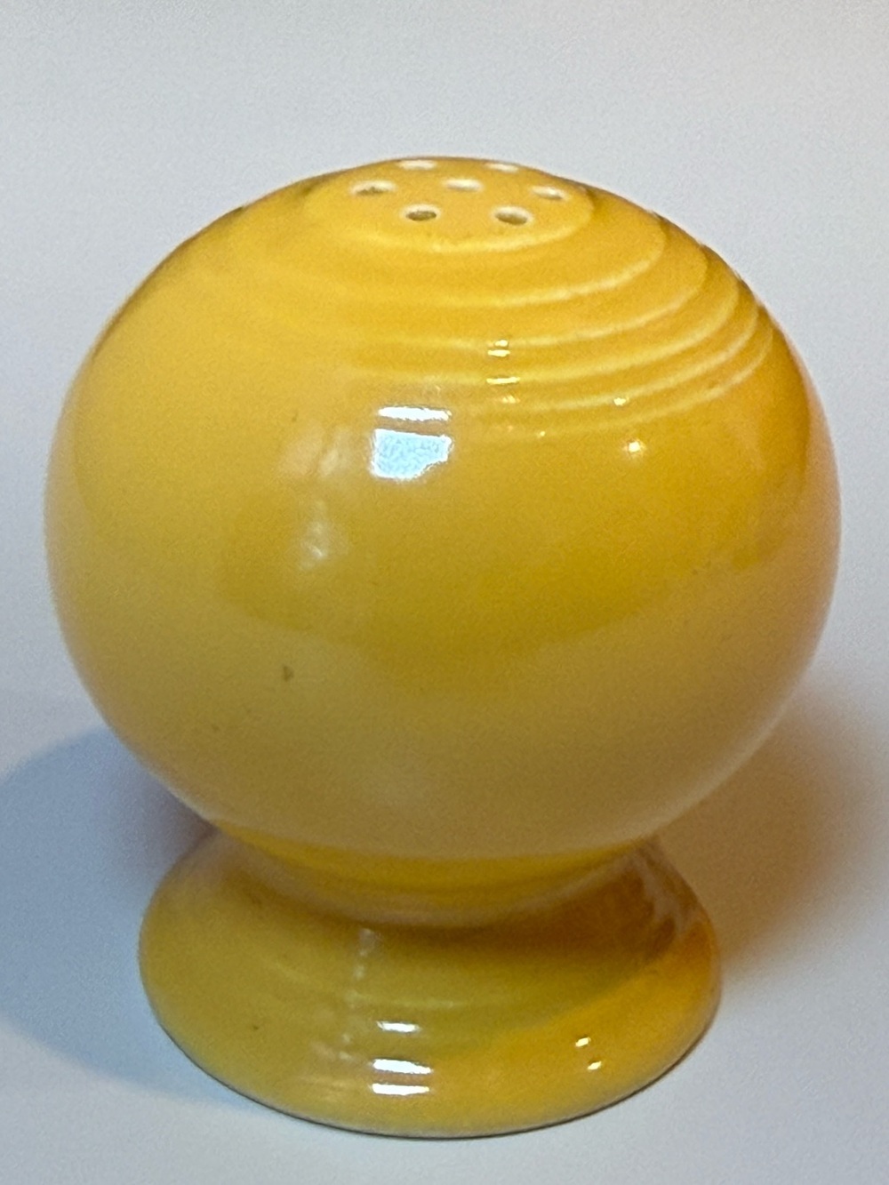 Fiestaware Vintage Original Yellow Ball Salt or Pepper Shaker (One)